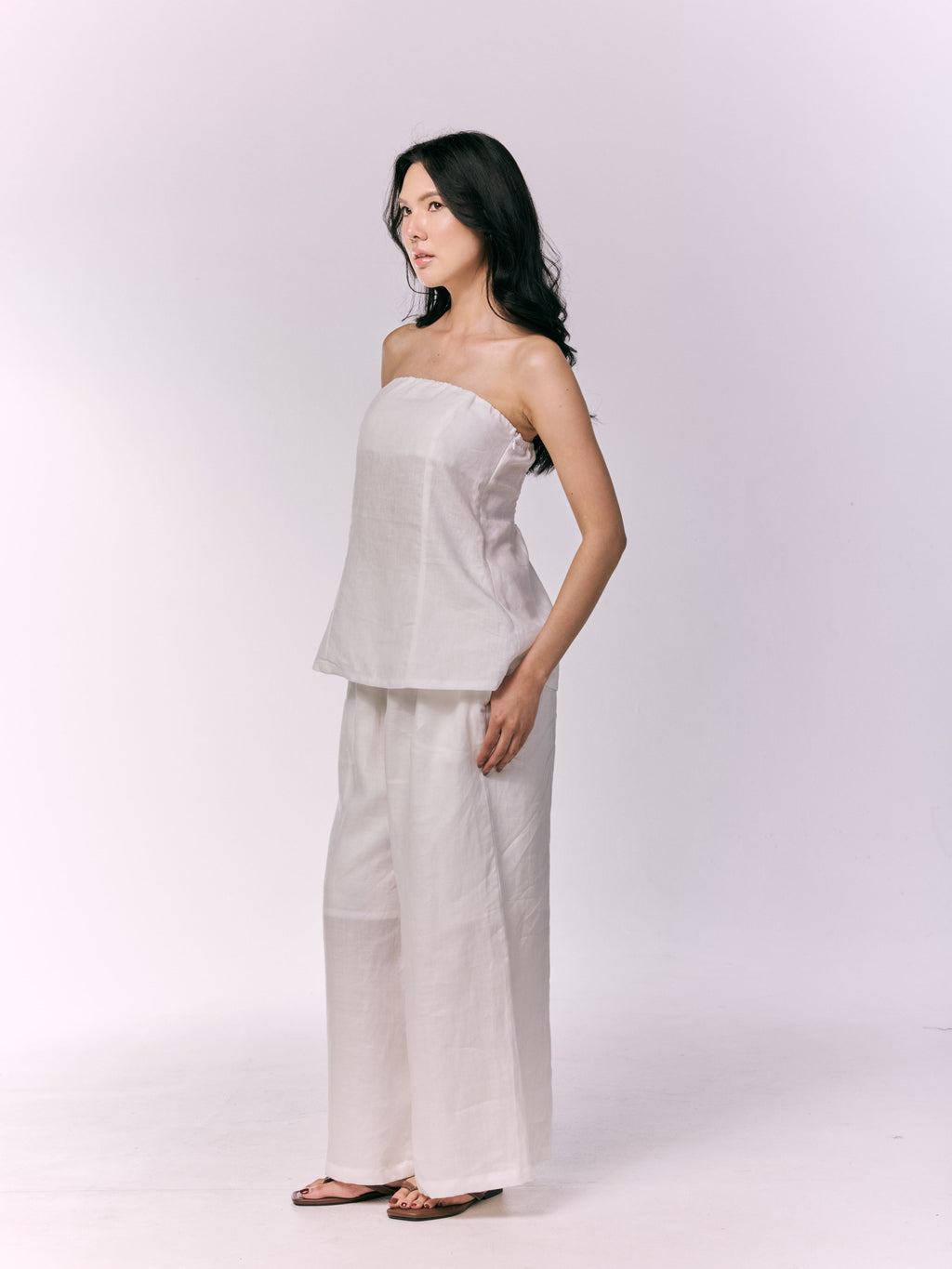 NIAP Bare Linen Top White